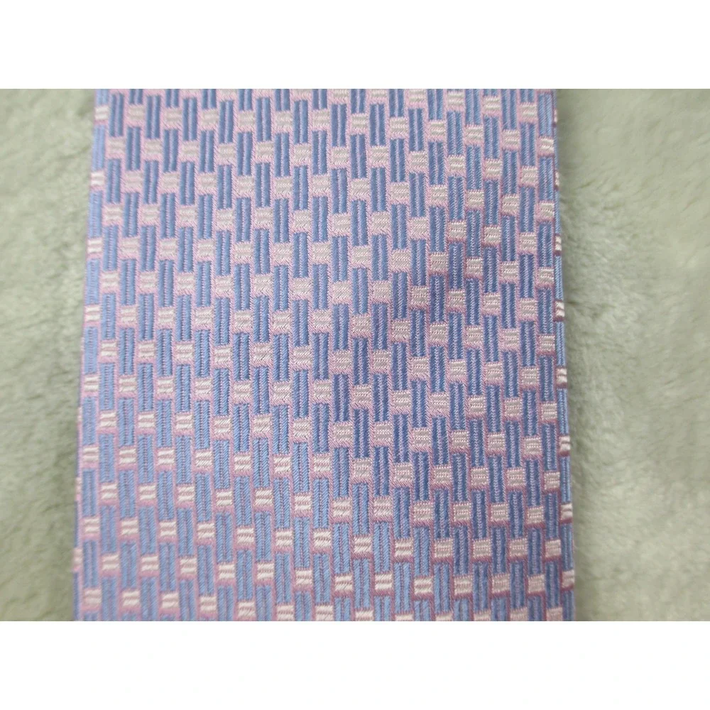 Etón up sale